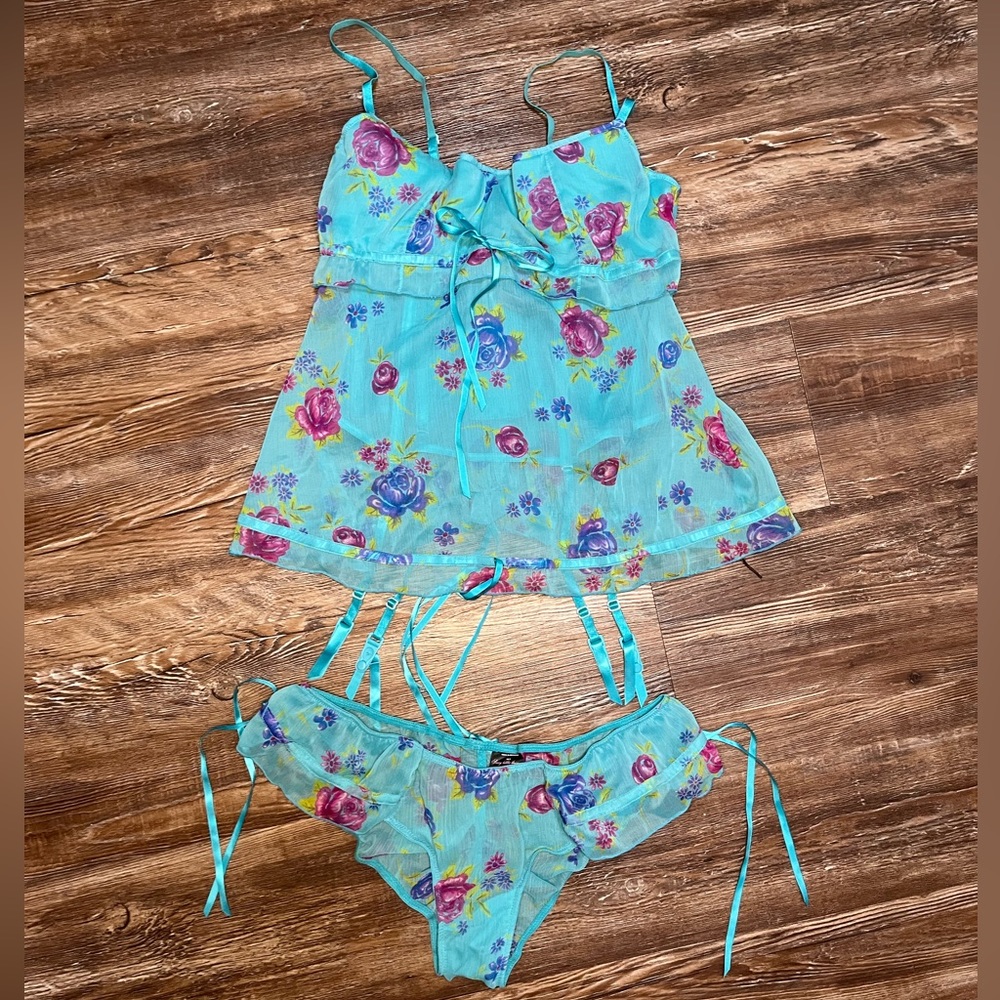 Victoria’s Secret Two Piece Blue Floral Print Corset Lingerie.